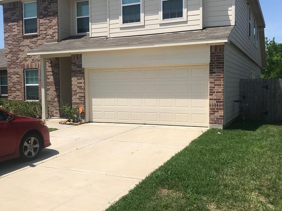 1st image of 4911 Fairwater Ct