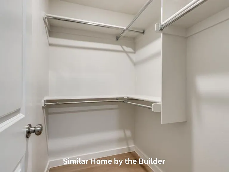 1528 Highland Loop — Photo 34
