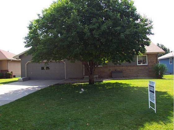 1st image of 613 Seitz Dr