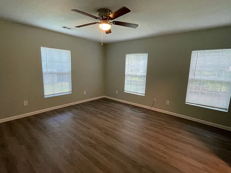 1817 Live Oak Ave — Photo 16