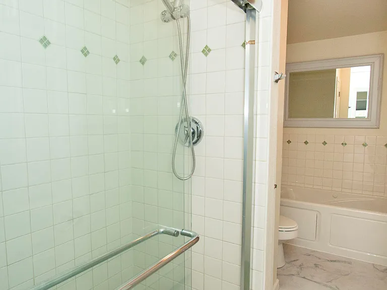 329 E 14th Ave #13 — Photo 17