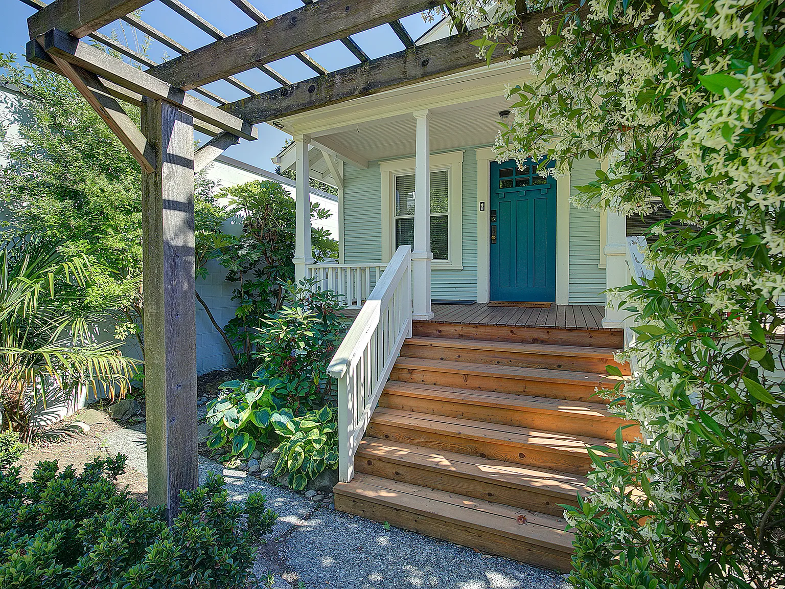 1217 E James Ct — Photo 1