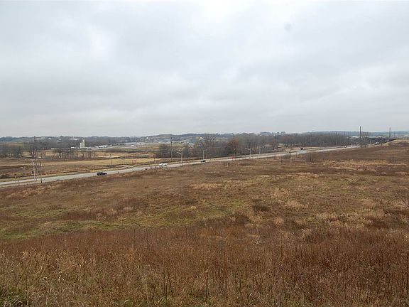 2nd image of 2951 2nd St
