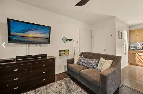1 bed, 469 sqft, $2,094 — Photo 3
