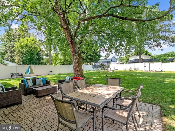 507 Villa Carol Dr, Glen Burnie, MD 21060