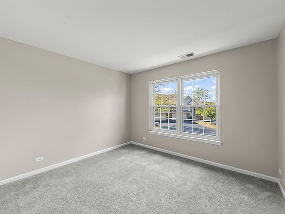 4th image of 30W023 Cedar Ct #0