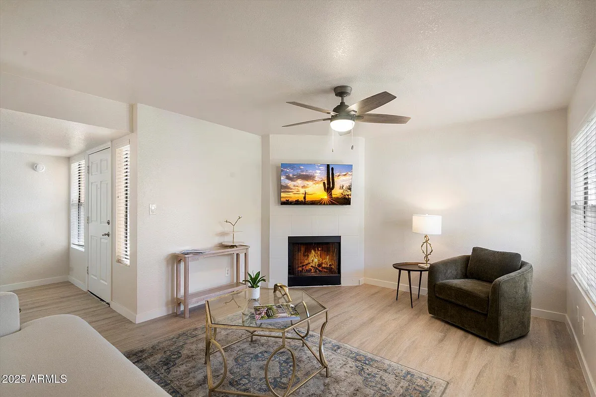 Building Photo - 8787 E Mountain View Rd #1106