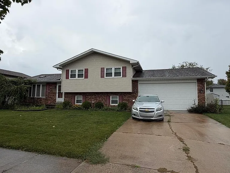 1325 W 75th Pl — Photo 1