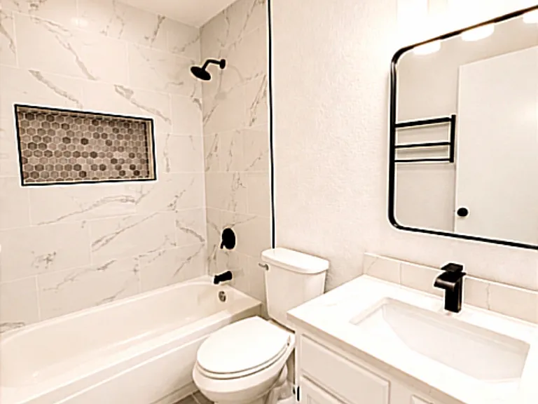 6725 Windwillow Dr — Photo 10