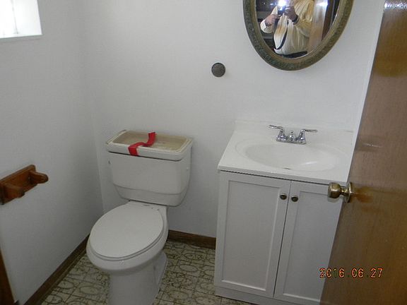 5th image of 14526 S Sherman Ave