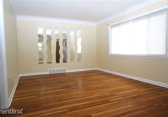 3 Living room view 1