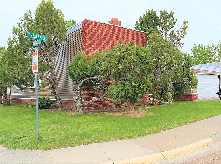 127 Crescent Dr — Photo 7