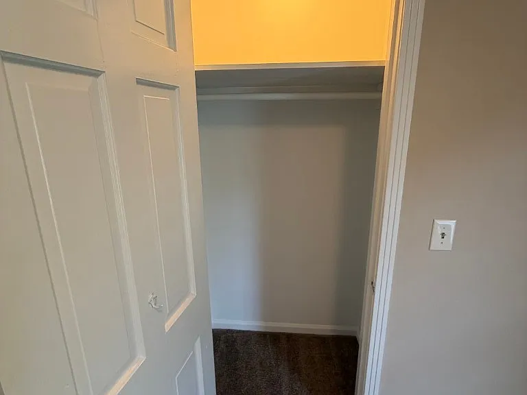 1600 Parklawn Dr — Photo 22