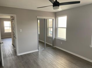 14 Maynard Dr #B, Sicklerville, NJ 08081