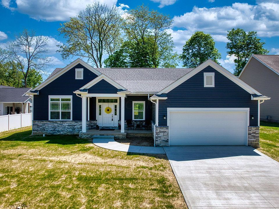 1st image of 1725 Pleasantview Dr