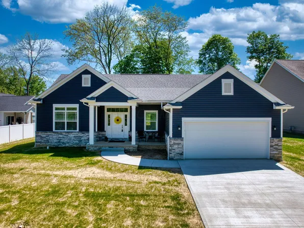 1725 Pleasantview Dr, Lancaster, OH 43130