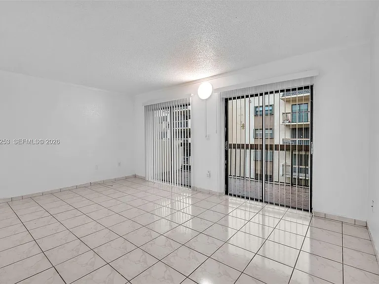 5249 NW 7th St #416 — Photo 4