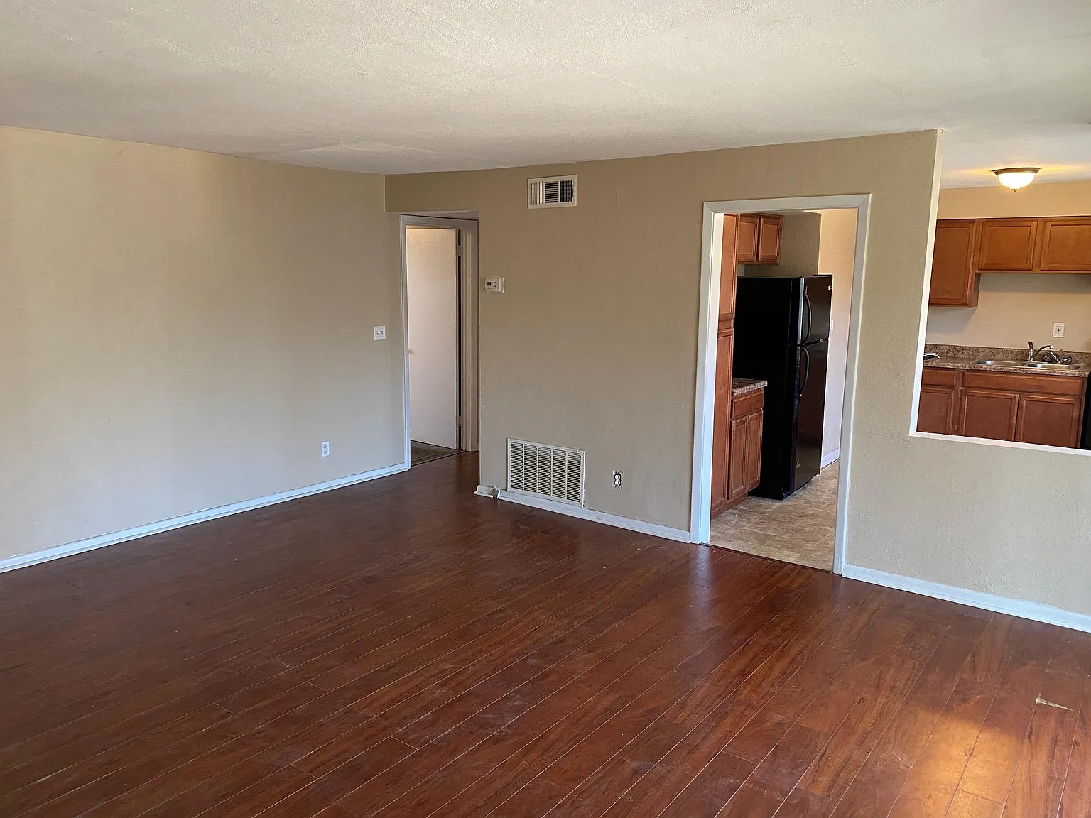 741 Carter St NW — Photo 3