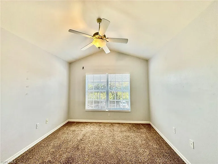 1164 Oxford Ln #29 — Photo 25
