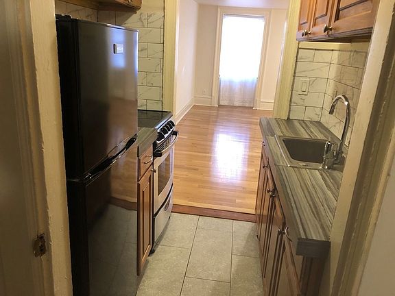 5th image of 330 W 22nd St APT 1