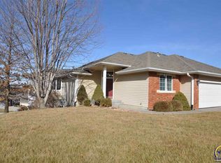 1134 SW Red Oaks Pl, Topeka, KS 66615