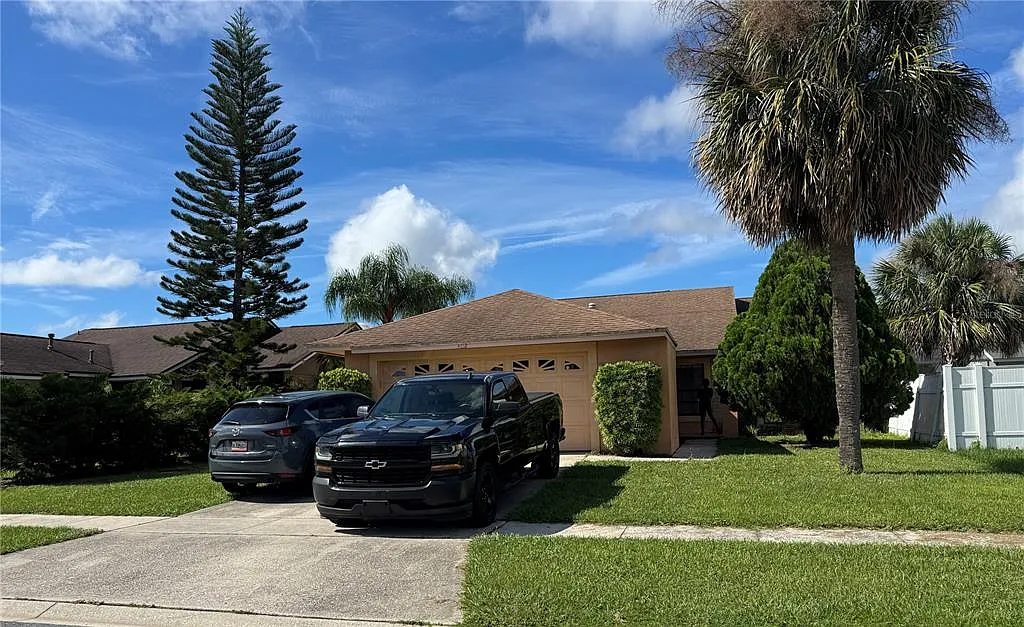 3 bed, 2.0 bath, 1410 sqft, $2,150 — Photo 1
