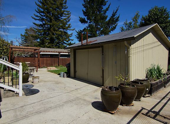 4th image of 5818 Plateau Dr