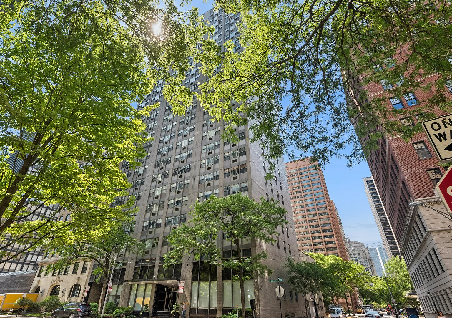 Studio, 572 sqft, $1,850 — Photo 1