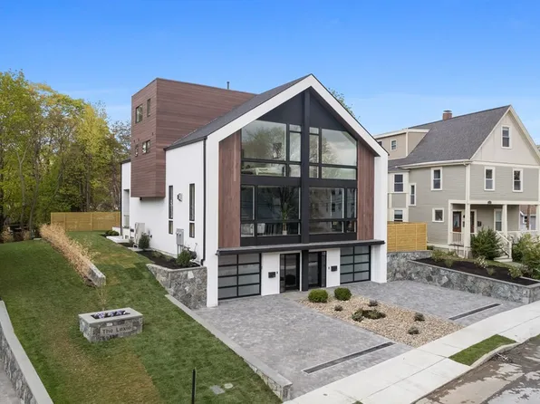351 Linwood Ave #351, Newtonville, MA 02460