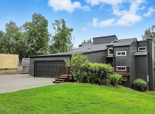 12124 Rainwater Cir, Eagle River, AK 99577