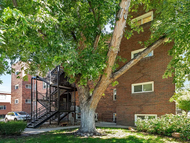 1415 Steele St #401 — Photo 20