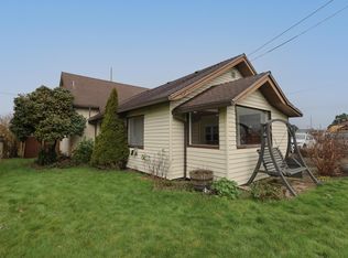1908 10th St, Tillamook, OR 97141