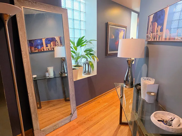 1542 W Wabansia Ave #1 — Photo 10