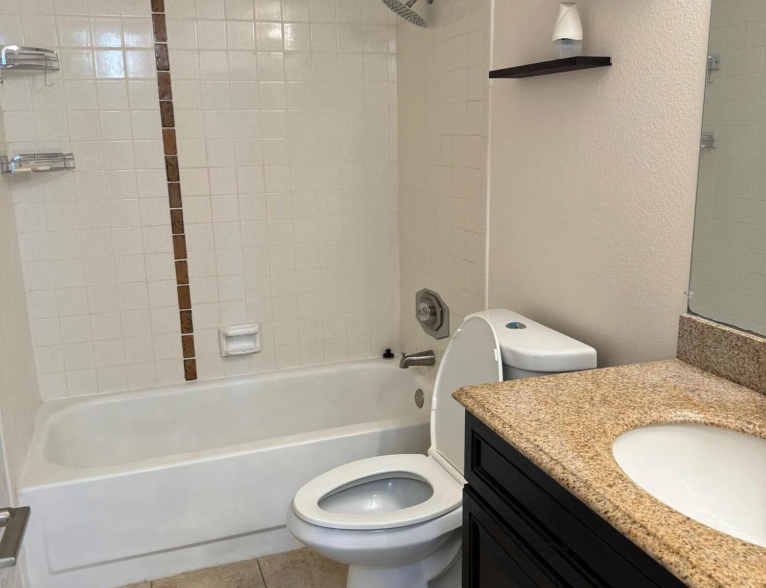 2 bed, 2.0 bath, 1200 sqft, $1,890 — Photo 4