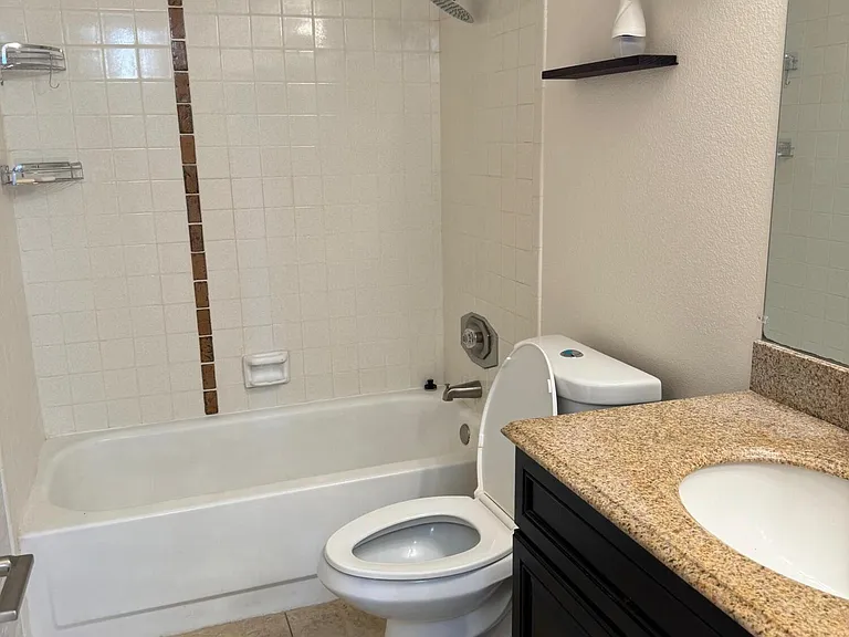 7950 E Camelback Rd #710 — Photo 4