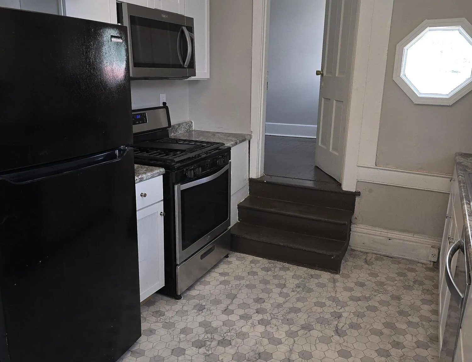 3 bed, 1.5 bath, $1,275 — Photo 3