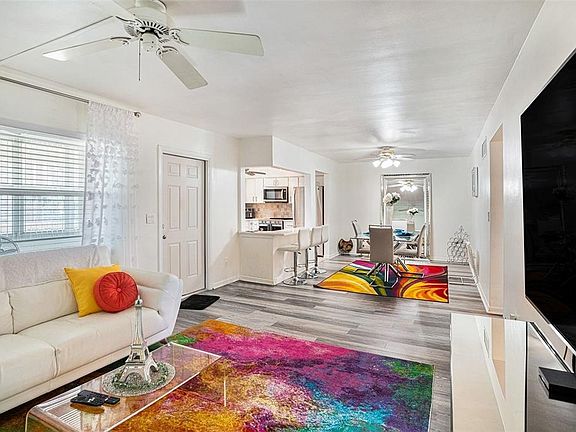 3rd image of 4455 Duhme Rd APT 304