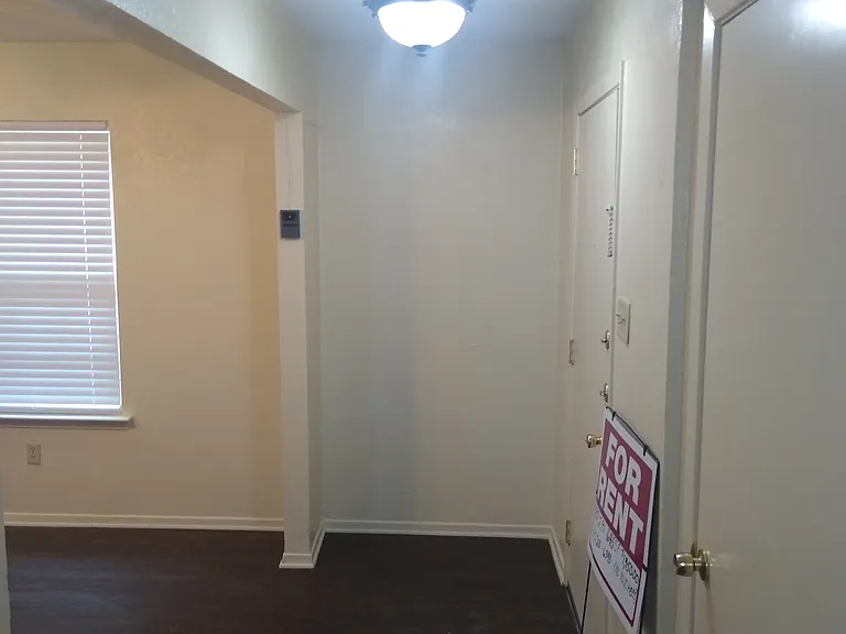 4127 Altamesa Blvd — Photo 17