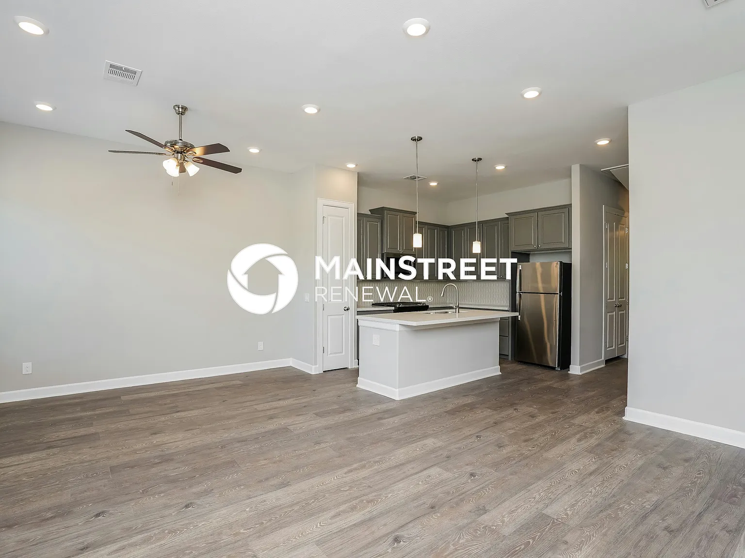5119 Royal Heath Dr — Photo 2