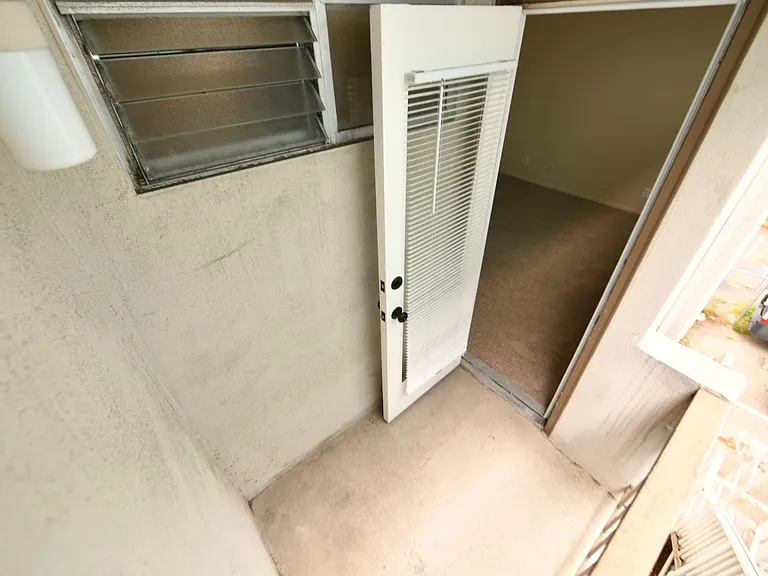 2418 Dwight Way — Photo 15