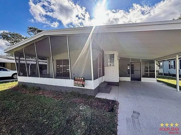 1060 Larkfield Dr, Deland, FL 32724