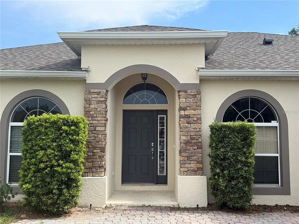 4 bed, 3.0 bath, 2268 sqft, $2,625 — Photo 4