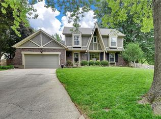 12311 Pawnee Ct, Leawood, KS 66209