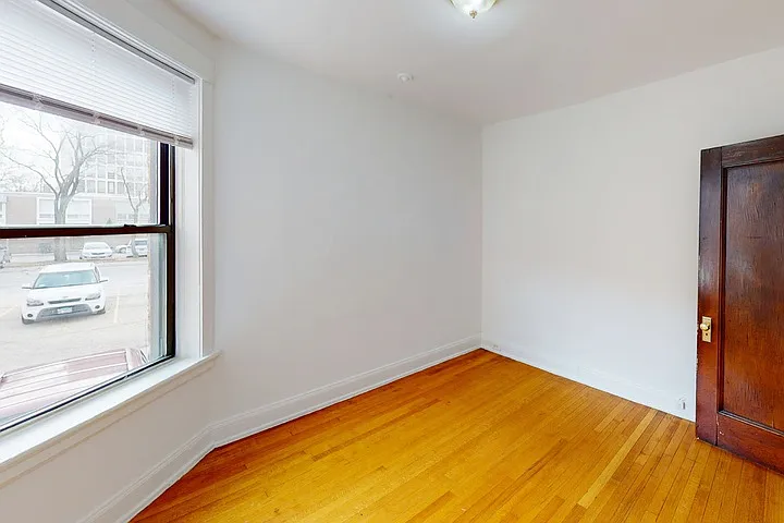 5457-5459 S. Blackstone Avenue — Photo 34