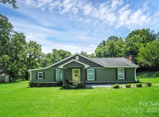 117 W Ohio Ave, Bessemer City, NC 28016