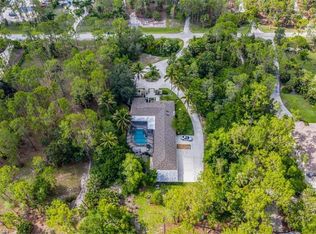 6070 Standing Oaks Ln, Naples, FL 34119