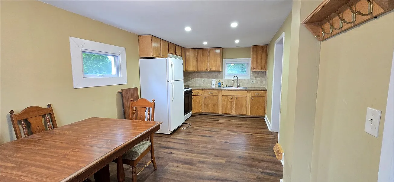 1 bed, 1.0 bath, 950 sqft, $1,000 — Photo 3