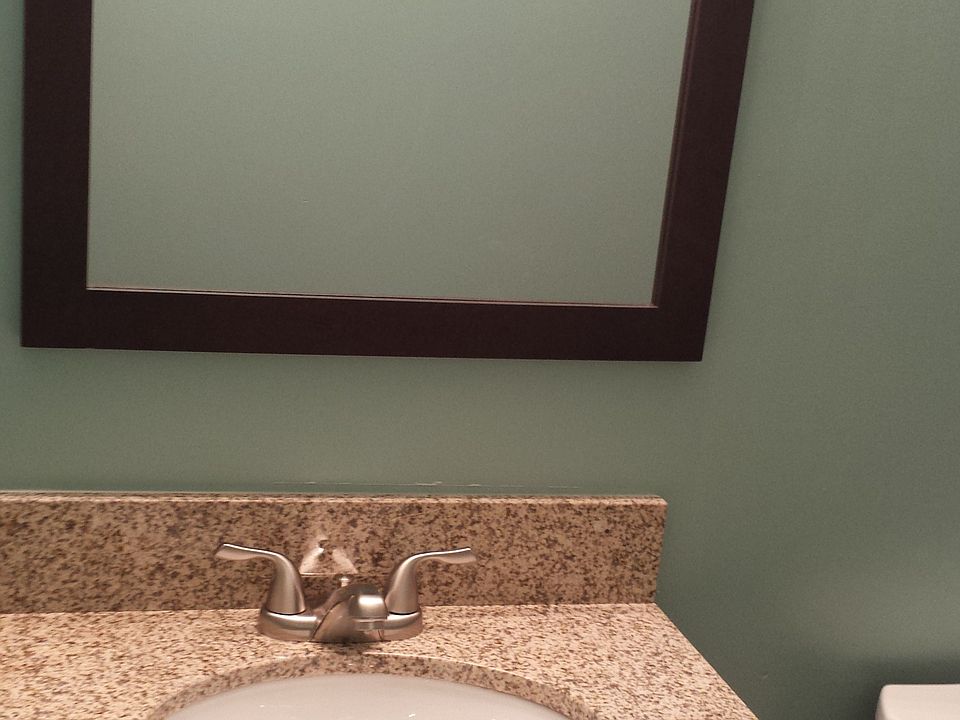 newly remodled middle bath
