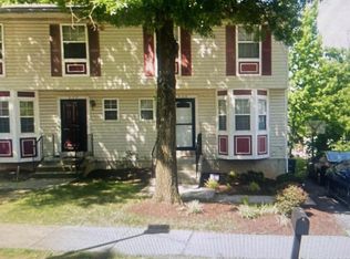 908 Flores St, Capitol Heights, MD 20743