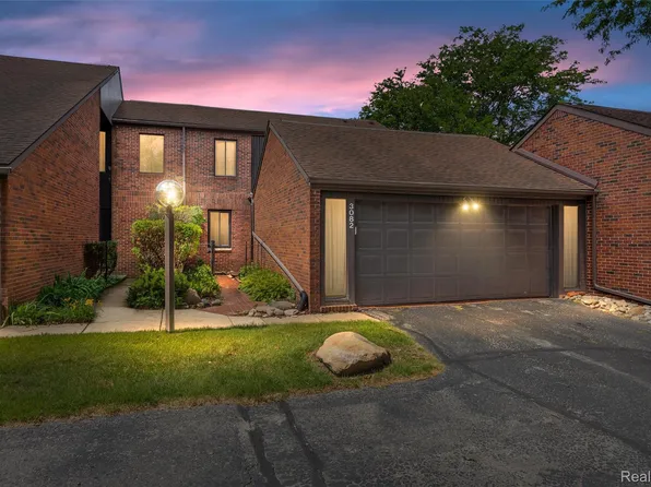 3082 Lindenwood Dr, Dearborn, MI 48120